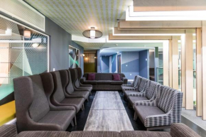 For Students Only - Ensuite Bedrooms with Shared Kitchen at Queen's Court in Reading